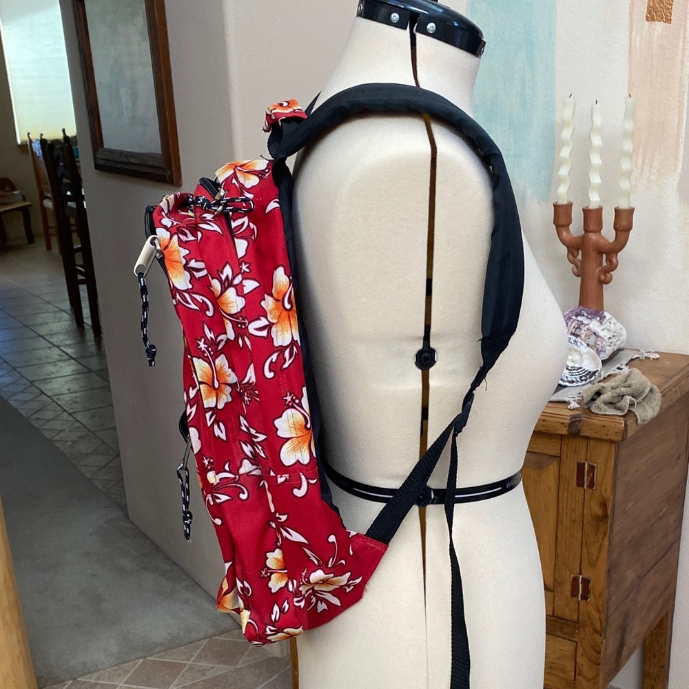 Floral Red Backpack - Picture 4 of 4